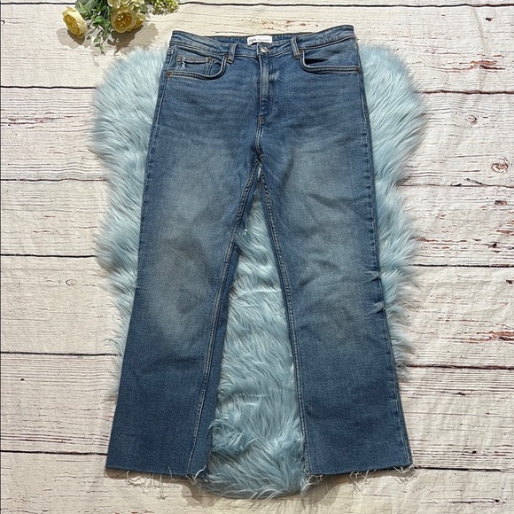 Zara Raw Hem High Waisted Jeans sz 6 - Picture 1 of 7